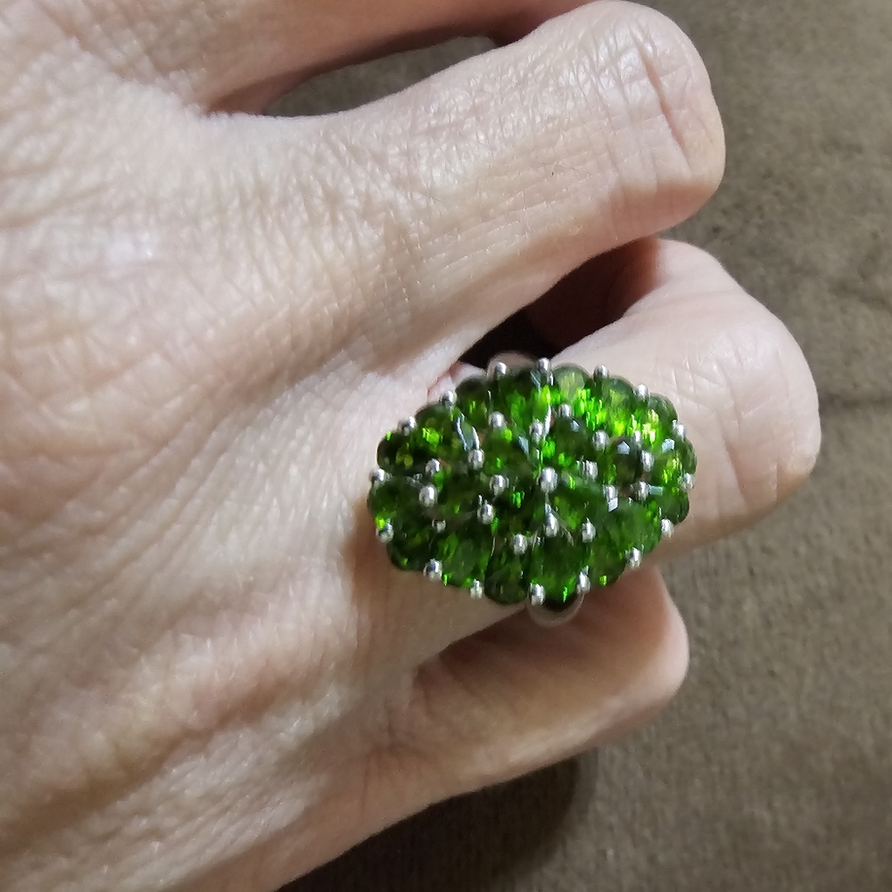 Genuine Chrome Diopside Cluster Ring in Rhodium over Sterling Silver Sz 8! - Picture 9 of 14